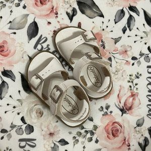 Footmates sandals size 4